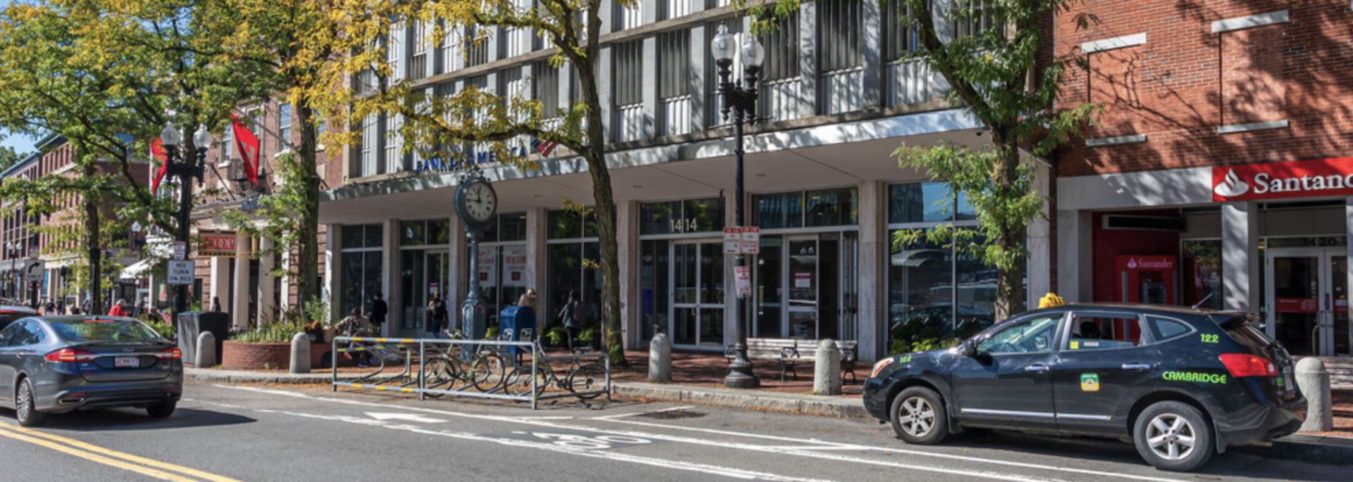 Entrance to 1414 Massachusetts Avenue, Harvard Square